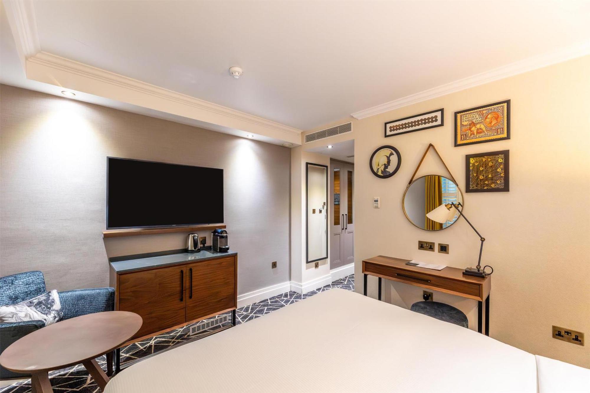Hotel 100 Queen's Gate London, Curio Collection By Hilton 5*